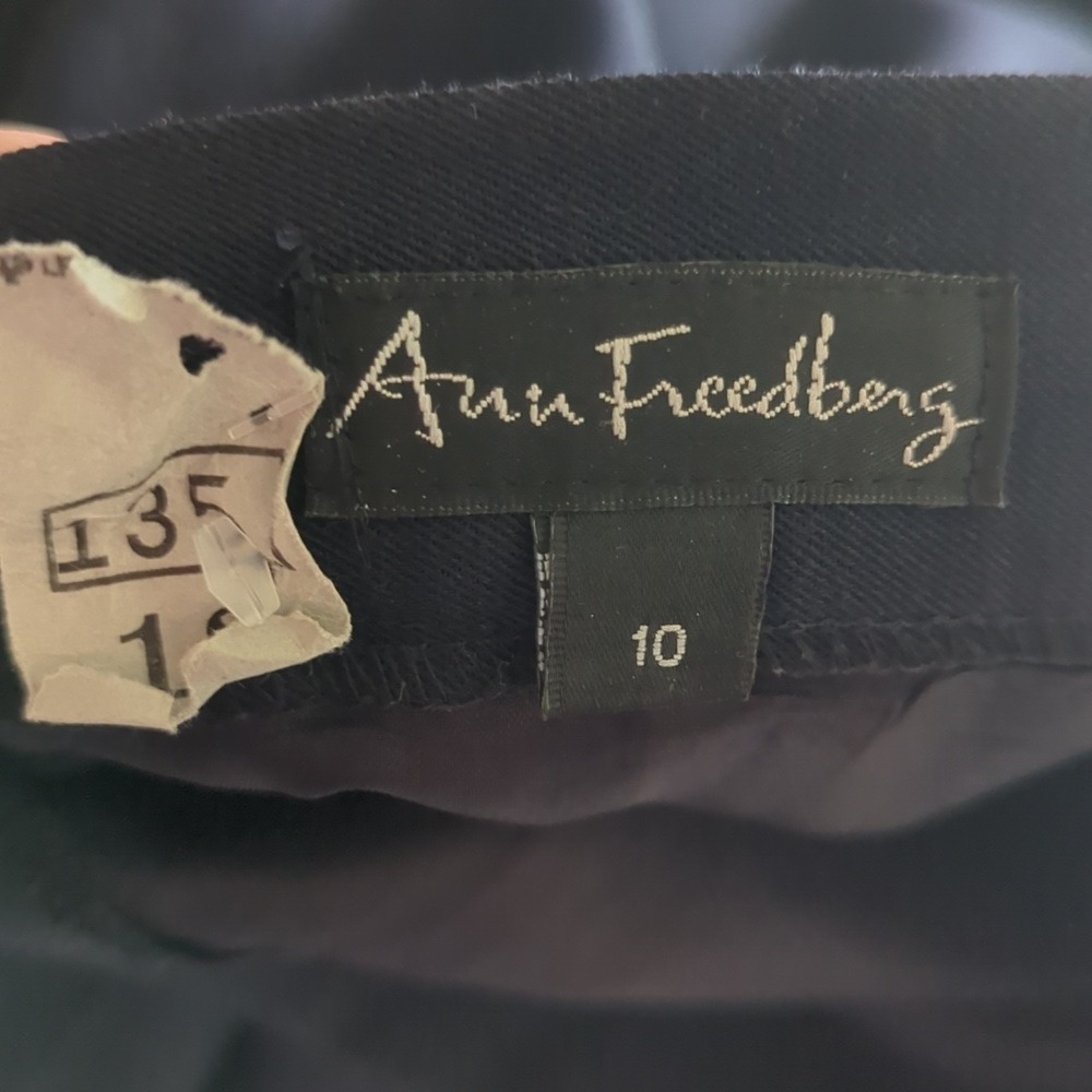 Vintage Ann Freedberg 2 Piece Suit Navy 10 Jacket & Skirt Kick Pleat - Picture 6 of 8
